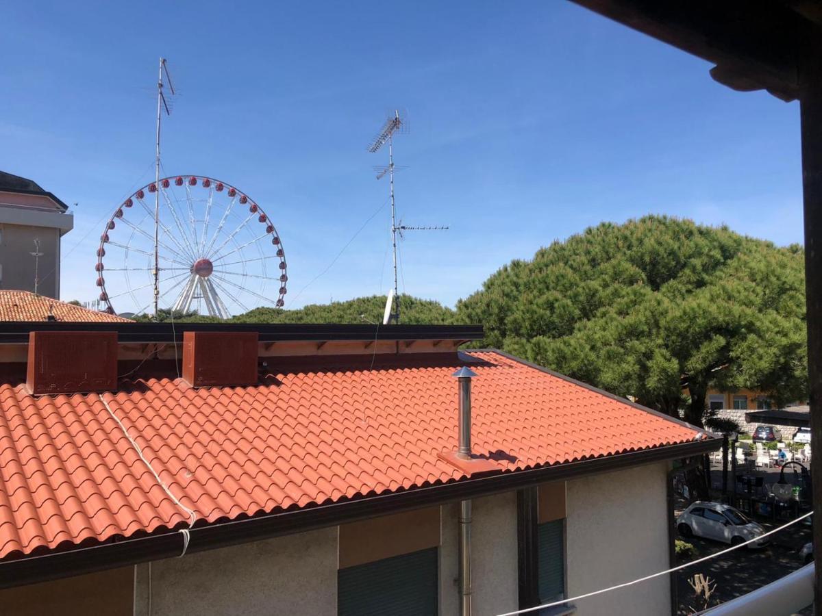 Appartamento Splendido Attico a Due Passi da Via Bafile Lido di Jesolo Esterno foto