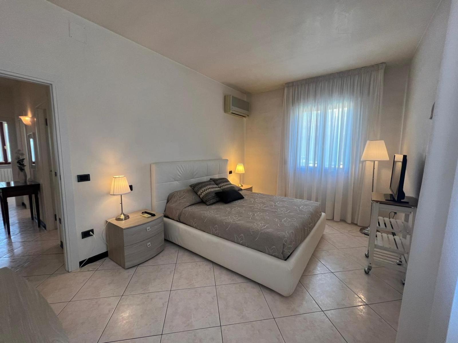 Appartamento Splendido Attico a Due Passi da Via Bafile Lido di Jesolo Esterno foto